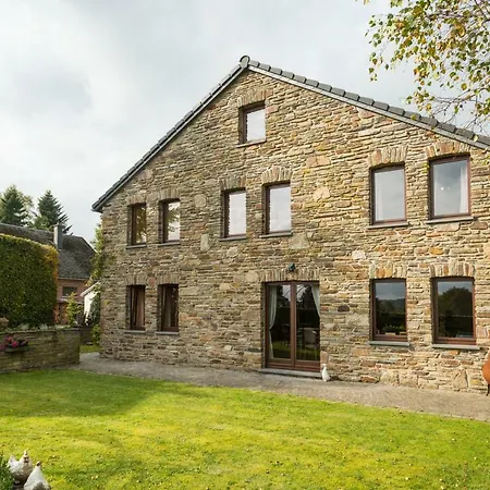 A La Ferme Du Pere Eugene מאלמדי